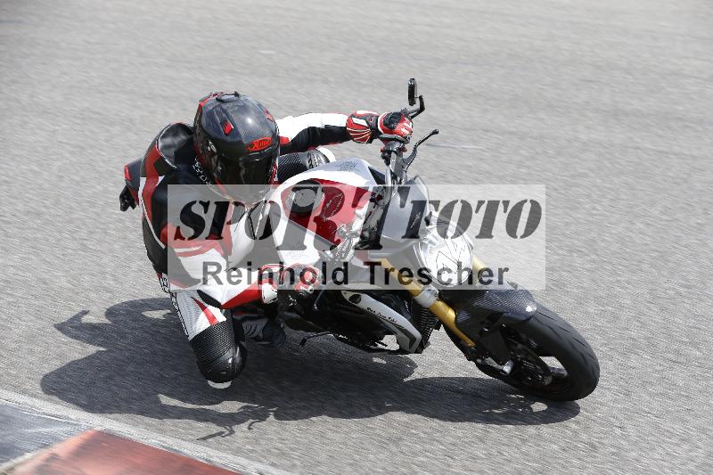 /Archiv-2024/29 12.06.2024 MOTO.CH Track Day ADR/Gruppe gelb/14